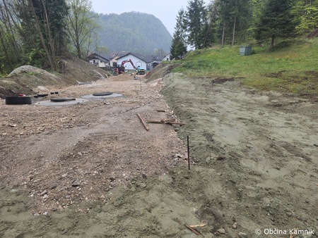 Javna prometna in komunalna infrastruktura v delu naselja Oševek (3)